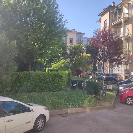 דירה Roccabruna Near Metro Station